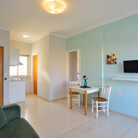 Poseidon Aparthotel 2*